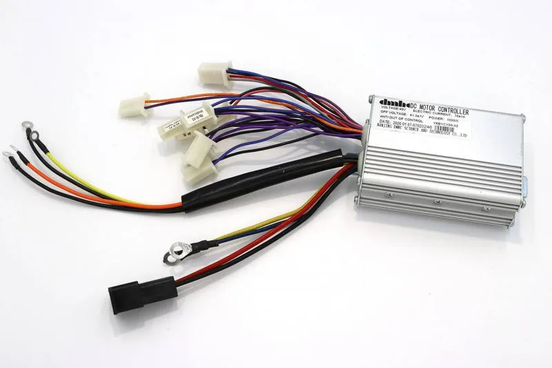 contrôleur  48V / 1000w 10 fiches 6 filles (9070066)